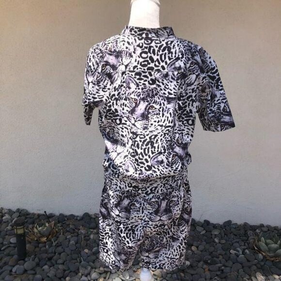 Tiger Print Unisex Romper With Elastic Waist - Picture 7 of 16